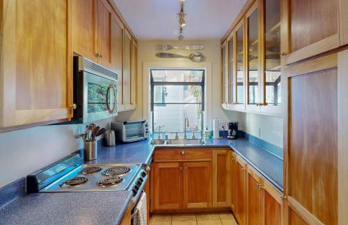 Stroll to Shore Stinson Beach Gem with Hot Tub - Foto 8