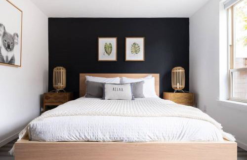 Stylish Urban Loft wFloating Stairs&Fireplace - Foto 31