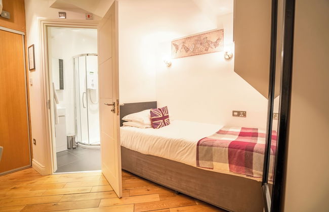 Pod Rooms - Nell Gwynn House Apartments - Photo 35