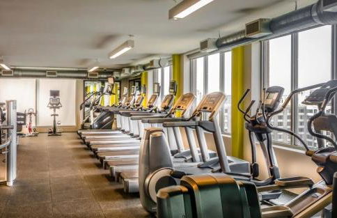 Large 3 bedroom Family Suite, Private Balcony, 5 min to DCA, Gym, Pool and more! - Foto 14