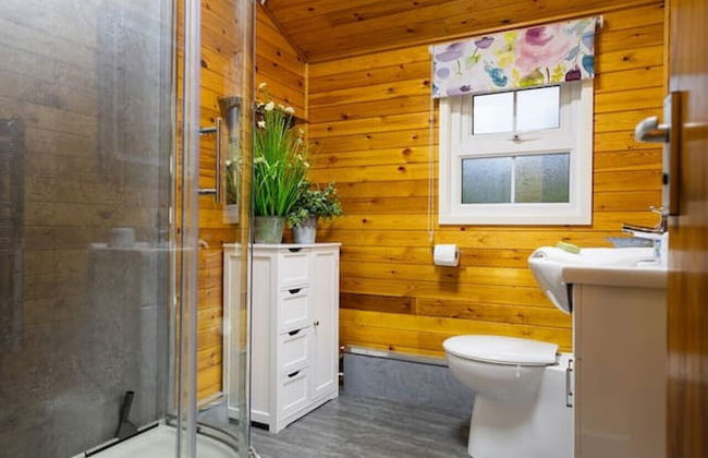 Cozy Log Cabin 346 - Rural Mid Wales - Photo 26