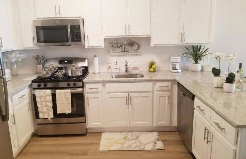 Book Cozy King Bed Now 25 Percent OFF Spring Special! - Foto 9