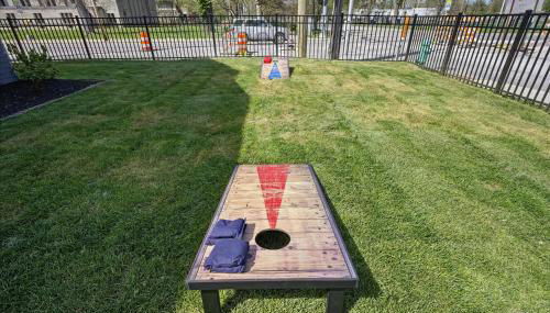 Family Spacious 5BR Retreat w Game Filled Basement Suite - Foto 2