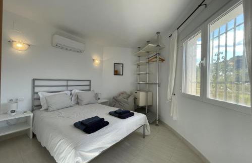 Casa Dalí 4BR Hilltop Villa with Pool & Sea Views near Dénia - Foto 27