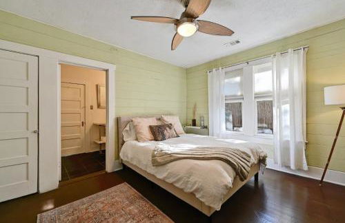 Peaceful Bungalow with Fenced Yard near Shops and Cafes - Photo 14