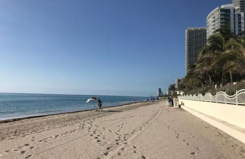 Casablanca on the beach, Oceanfront Studio Miami Beach - Foto 2