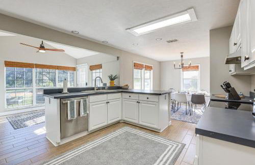 Newberry Home with Deck on 10 Acres! - Foto 2