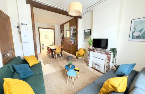 4 Ch - 10 pers - Grande Maison - Parking - Jardin - BBQ - Foto 2