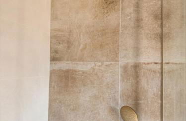 Charming brand-new loft with garden and pool - Foto 17