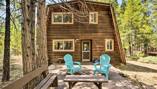 Charming Pinecrest Cabin with Private Deck - Photo 3