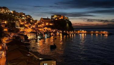 CALABRIA COLLINA DI SCILLA CASALE OSTELLO1800 SELF SERVICE GIARDINO STANZE E APPARTAMENTI PER FAMIGLIE COPPIE E SINGLE Melia Pzza S Gaetano 16 - Foto 2