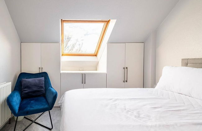 Stunning 5 Bedroom Large Apartment With Parking - Foto 8