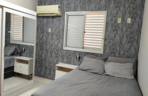 APARTAMENTO COM AR NA SALA e QUARTOS - Foto 21