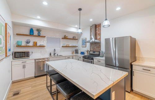 Luxury 4-bed home in Riverside Heights! - Foto 8