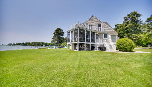 Bayfront White Stone Escape w/ Private Beach! - Photo 2