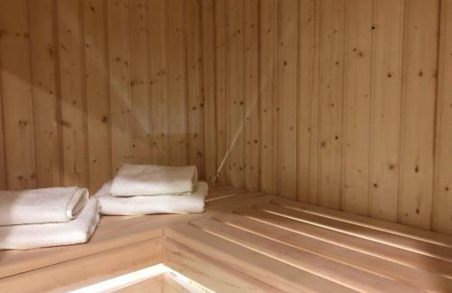 Family & Business Sauna Tężnia Apartments No 20 Leśny nad Zalewem Cedzyna - 1 Bedroom with Private Sauna, Bath with Hydromassage , Terrace, Parking, Catering Options - Foto 11