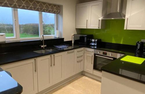 Bagpuss Cottage Stunning 2 bedroom cosy cottage - Photo 37