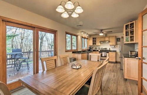 Family-Friendly Woodbury Home with Yard and Deck! - Foto 3