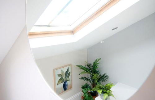 Apartment 11 Bluebridge with Free Parking - Photo 20