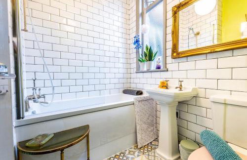 Vibrant 3 Bedroom Art Duplex Spacious & Unique - Foto 12