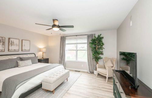 Poolside Paradise Near the Ark - Foto 56