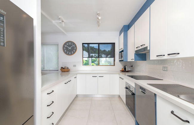 Tropical Reef Apartments Port Douglas - Photo 11