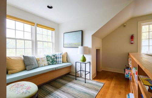 Elegant 7BR Estate with Pool & Hot Tub in Berkshires - Foto 10