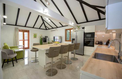 Villa Gabriel - Photo 11