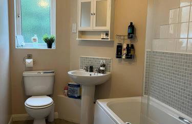 Oberon's Rest - Spacious 2 Bed Home perfect for Contractors & Families near Shipley, Bradford - Foto 10