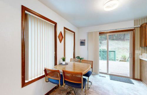 The Pony Creek Forest Retreat - Photo 7