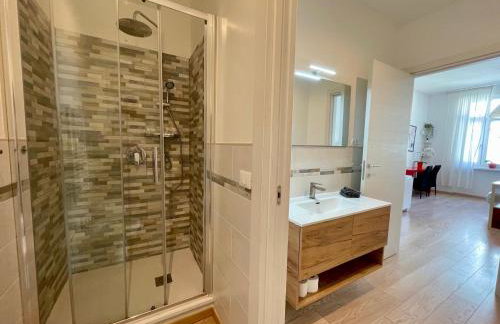 Residence Neverin Luxury Apartments-Private Garage - Foto 4