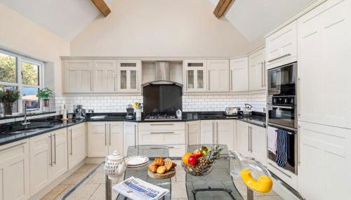 Bradenham Barn in The Chiltern Hills - Pass the Keys - Foto 3, Other