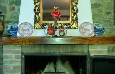 Refurbished 3 Bedroom Farmhouse in Emilia - Photo 9