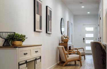 Modern Gem Near Downtown! - Foto 30