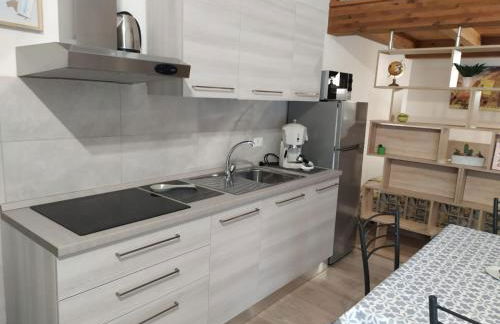 BHH Appartamento Signorini Bologna -wwwbolognaholidayhomecom- Parcheggio Riservato e Giardino - Holiday House Bologna Garden Parking - Foto 21