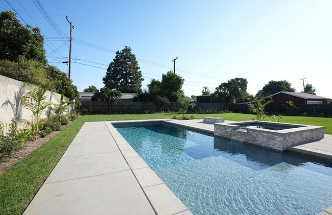Beautiful Home with 4 bedroom, 2 bathrooms-full amenities - Foto 1