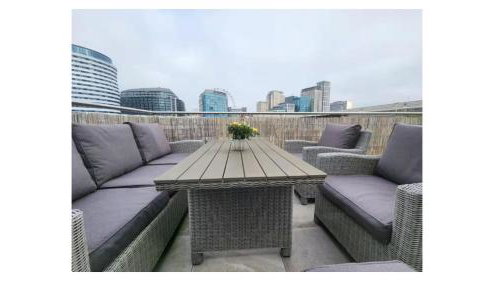 Exceptional 2-Floor Central London Escape - Sleeps Up to 10 with Skyline Terrace - Foto 3