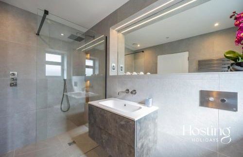 Honeybee Barn - Stunning 4-Bed Rural Paradise - Photo 36