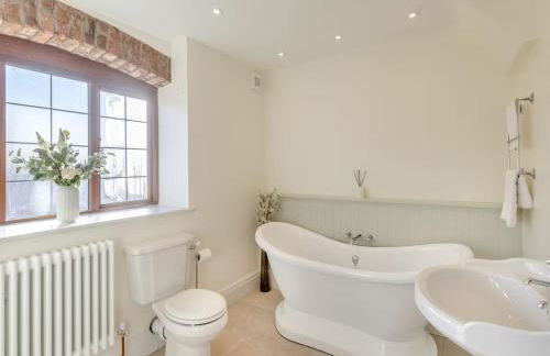 Cheshire Barns - Photo 18