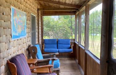 Family-Friendly Cabin Rental with Fire Pit on Shores of Sysladobsis Lake in Maine - Foto 6
