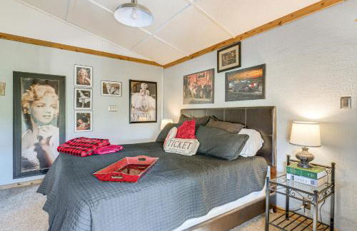 College Station Getaway with Hot Tub and Courtyard! - Photo 19