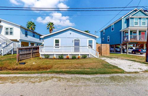 Out of the Blue - Photo 18