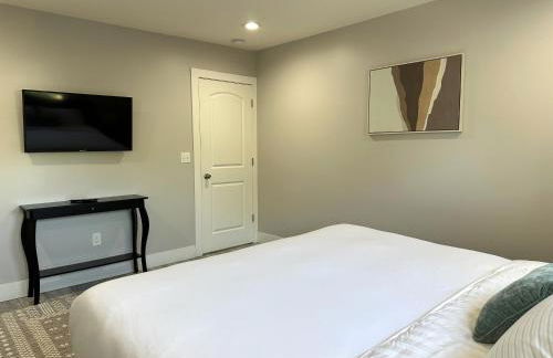 Charming 2BR Near Downtown & Attractions - Foto 17