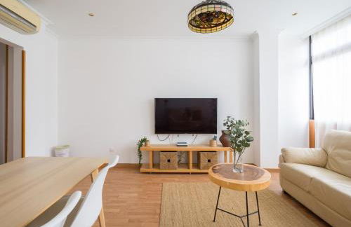 Moderno piso de 3 habitaciones cerca de Triana - Foto 8