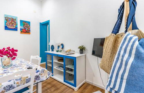 Antony Mondello Guest House, appartamento a 1 minuto a piedi dalla spiaggia di Mondello - Foto 39