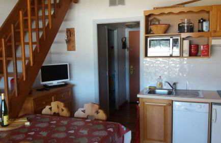 CHEZ LYLi & COMPAGNIE, PISCINE, JACCUZZI, SALLE DE SPORT - Foto 7