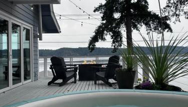Hood Canal Escape- upscale meets the rocky shores! - Foto 2