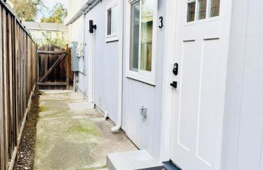 Modern 2BR Guest Suite with Kitchen, Free Parking, Fire Pit - 10 mins to SJC - Photo 27