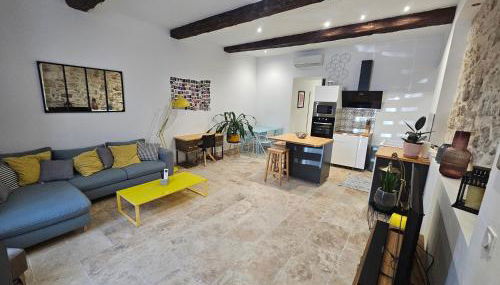 Appartement T2 charmant, calme, terrasse & parking - Photo 1