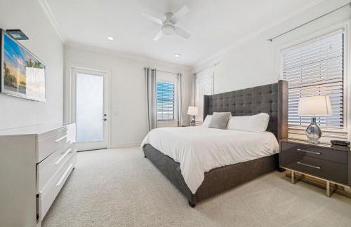 New Epic Escape Theater Pool & Golf Views - Foto 9